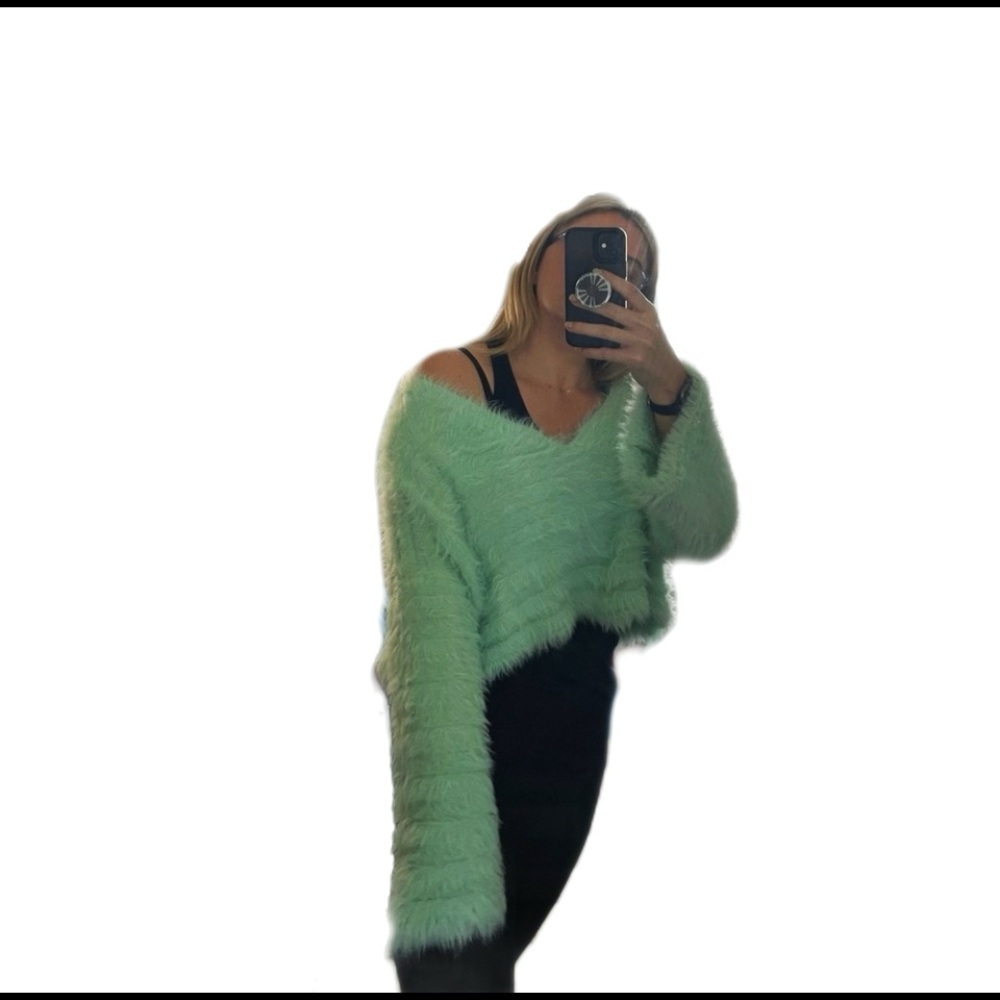 Vestique Mint Sweater